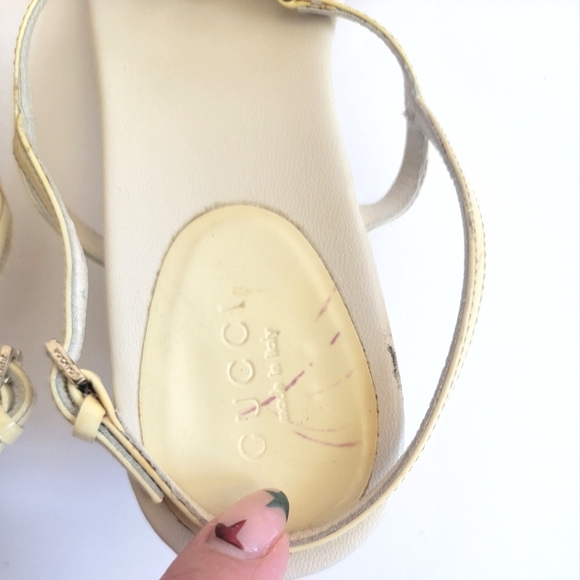 Gucci Brit pale yellow low heels, size 7 - Picture 12 of 12